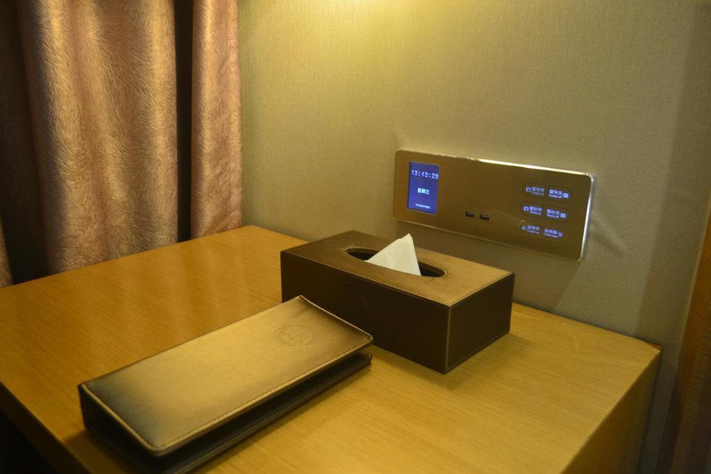 Lavande Hotel Zhuhai Gongbei Port Square Ngoại thất bức ảnh