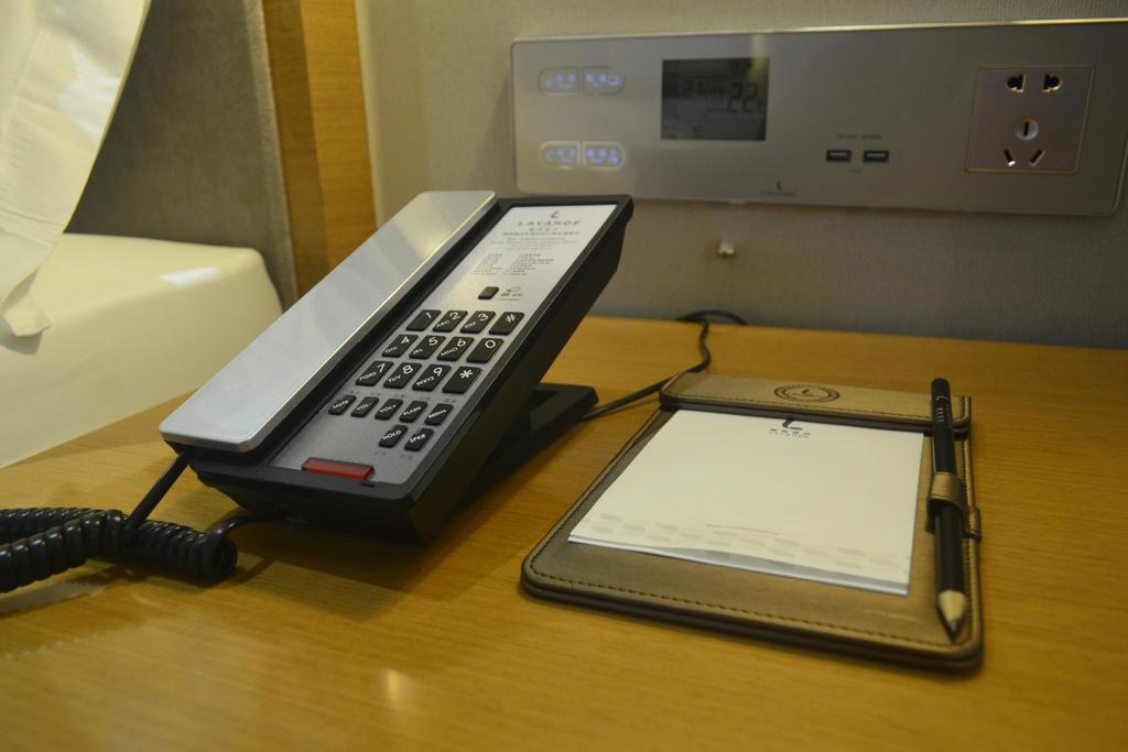 Lavande Hotel Zhuhai Gongbei Port Square Ngoại thất bức ảnh