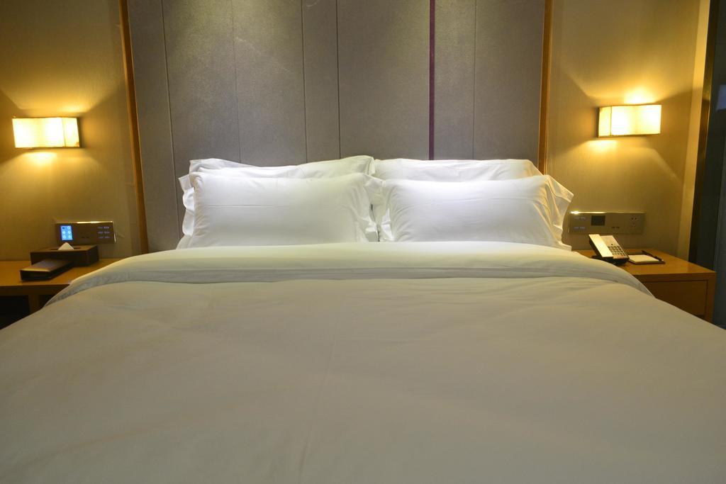 Lavande Hotel Zhuhai Gongbei Port Square Phòng bức ảnh