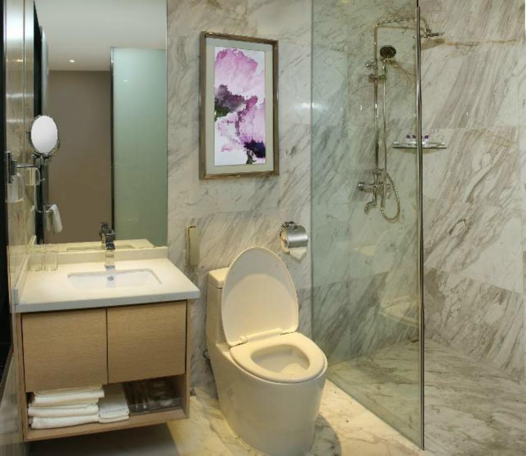Lavande Hotel Zhuhai Gongbei Port Square Ngoại thất bức ảnh